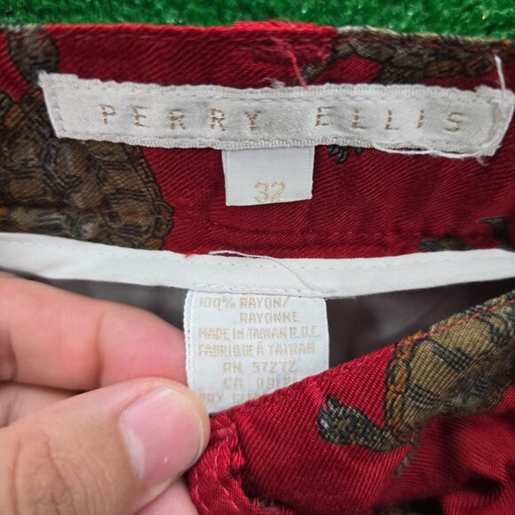 Perry Ellis Shorts Mens 32 Red Chino Sea Turtle All Over Print AOP Summer Beach - Picture 6 of 7